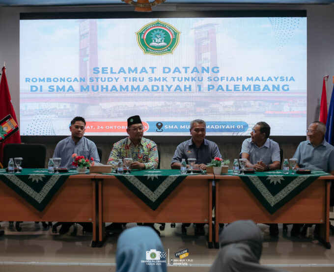Studi Tiru Sekolah Menengah Kebangsaan Tunku Sofiah Malaysia ke SMA Muhammadiyah 1 Palembang: Perkukuh Jalinan Pendidikan Serantau Studi Tiru Sekolah Menengah Kebangsaan Tunku Sofiah Malaysia ke SMA Muhammadiyah 1 Palembang: Perkukuh Jalinan Pendidikan Serantau