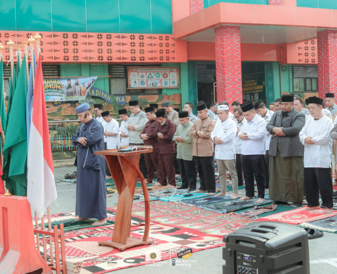 PCM Ilir Timur 1 Palembang Gelar Sholat Istisqo, Guru dan Karyawan SMA Muhammadiyah 1 Palembang Ikut Berdoa Memohon Turunnya Hujan